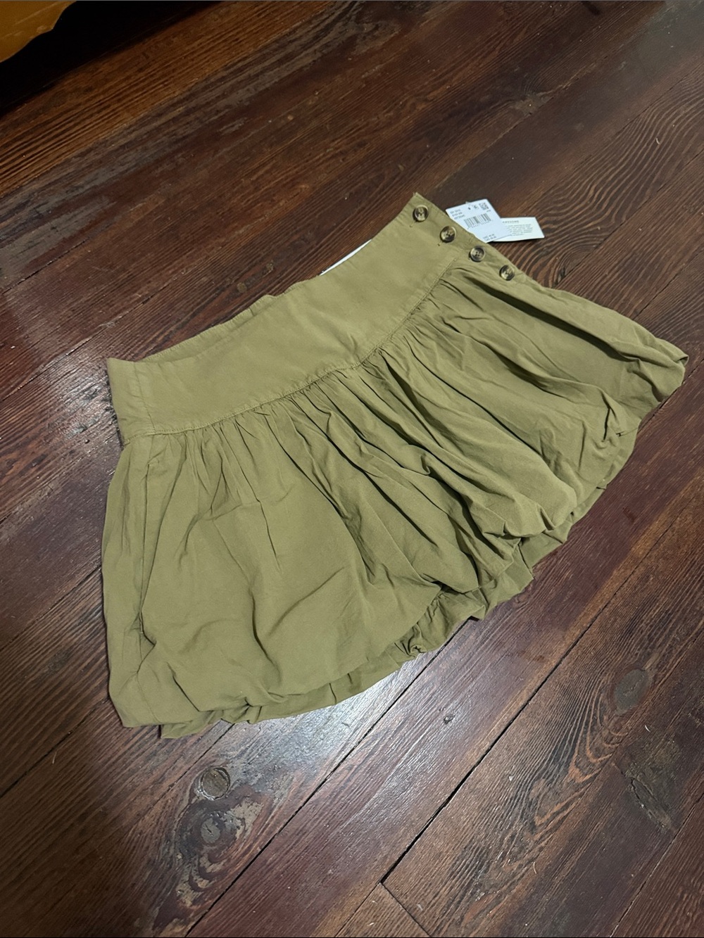 ¡NWT! American Eagle Olive Green Bubble Skort w/ Button Detail Womens 4